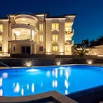 Pensión Luxury Tunera 5*