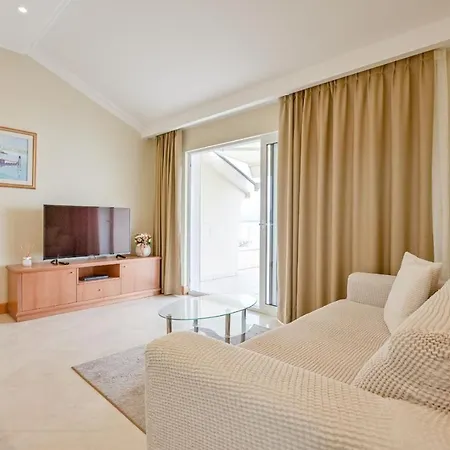 Luxury Tunera Πανσιόν 5*
