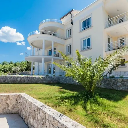 Luxury Tunera Guest house Porat (Krk)