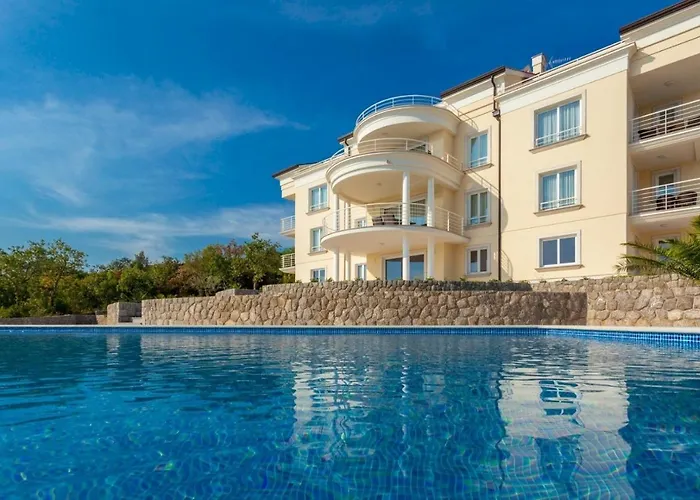 Luxury Tunera