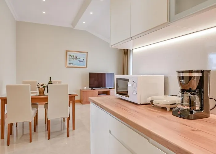 Luxury Tunera