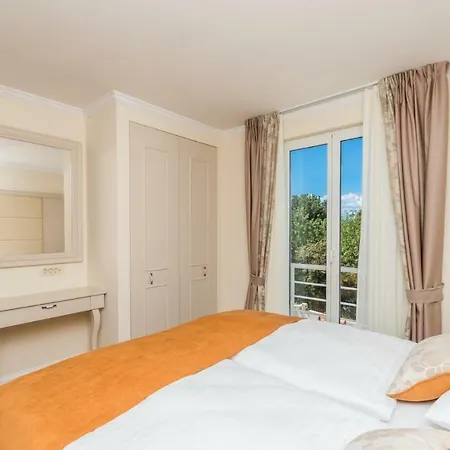 Luxury Tunera
