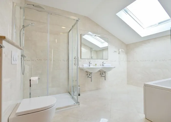 Luxury Tunera